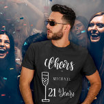 Feiern zu jedem Alter Männer Jahre Typografie Gebu T-Shirt<br><div class="desc">Herzlich willkommen auf 21 Jahre Mann Name Geburtstag T - Shirt mit trendig gebürstete handgeschriebene weiße Typografie Drehbuch und eine Champagnerflöte..             Einfach mit Name und Alter personalisieren.</div>