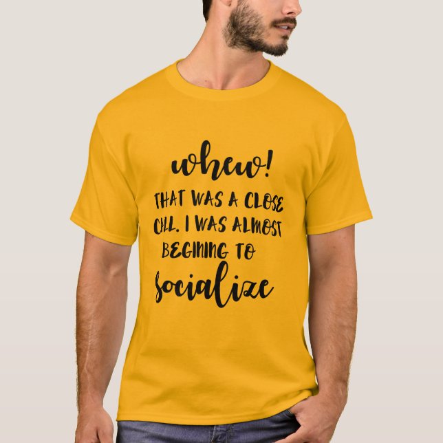 "Feiernder Vatertag Sozialer distanzierender Vater T-Shirt (Vorderseite)