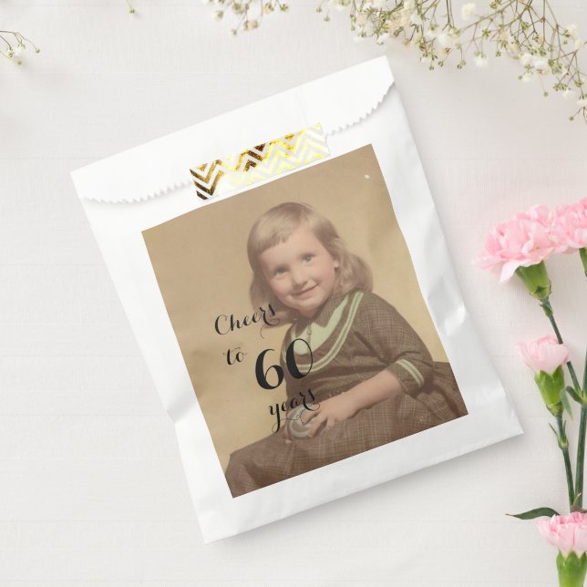 Feiert bis 60 Jahre! Birthday Foto Black Script Geschenktütchen (Versiegelt)