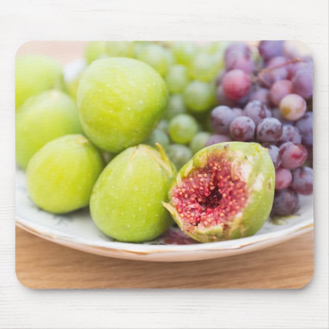 Feigen und Trauben, frisch Mousepad (Vorne)