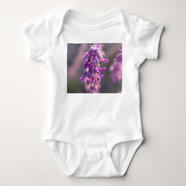 Feine Kunst-Lavendel-Blumen-lila Baby Onsie Baby Strampler (Vorderseite)