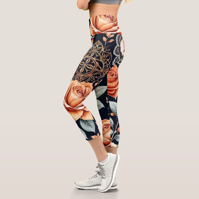 Feine Rose Capri Leggings mit künstlerischer Note (Links)