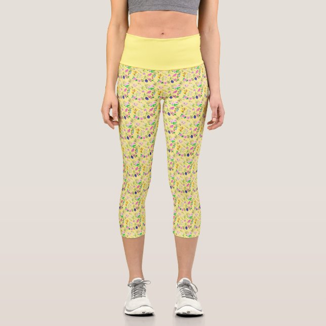 Feine Wildblume in hellgelber Farbe. Capri Leggings (Vorderseite)