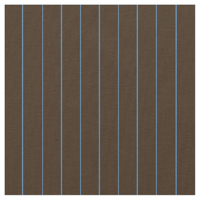 Feines Blau auf Schokoladenstreifen Stoff (Nahaufnahme)
