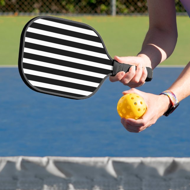 Feines schwarz-weiß gestreiftes Pickleball-Paddel Pickleball Schläger (InSitu)