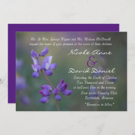 Feld der horizontalen Lupine Einladung