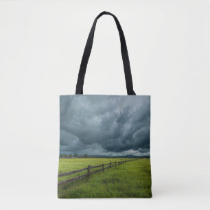 Feld mit Holzzaun Tasche