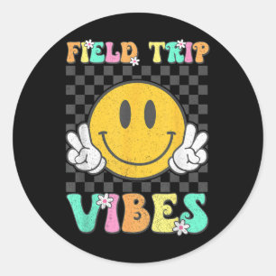 Feldausflug Vibes Gesichtssäule Retro Groovy Field Runder Aufkleber
