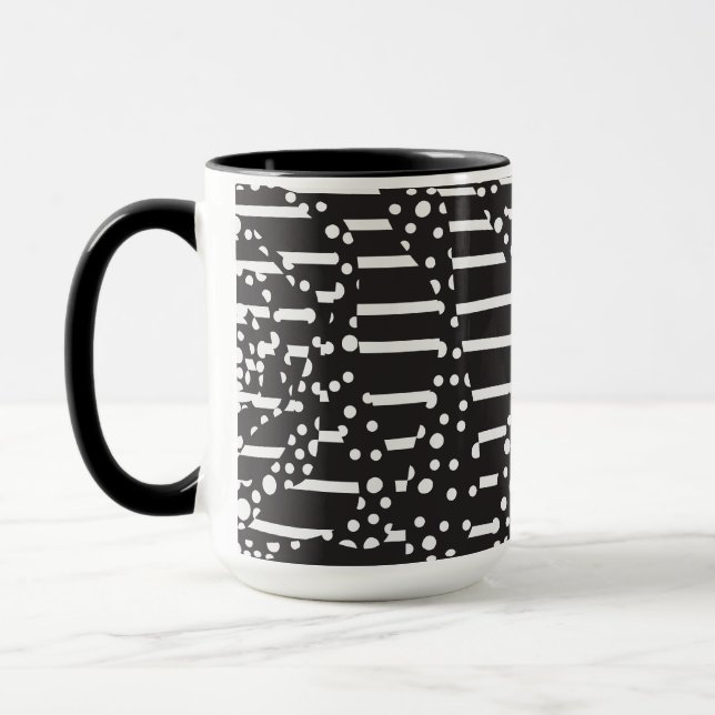 Felder und Streifen 2 in Weiß auf Schwarz Tasse (Links)