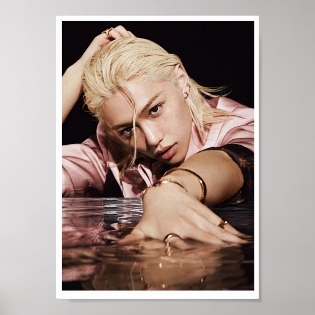 Felix x W Korea Poster (Vorne)