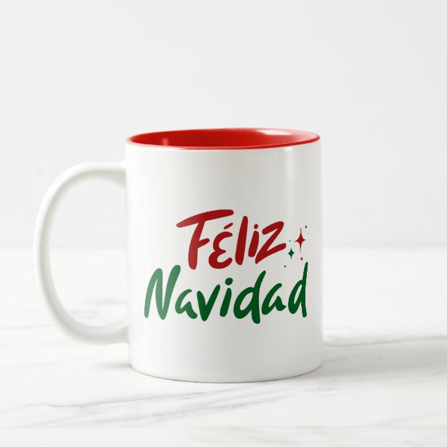 Feliz Navidad Hand Lettered  Zweifarbige Tasse (Links)