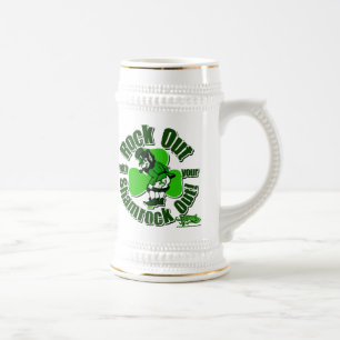 Felsen heraus mit Ihrem Kleeblatt heraus! Bierglas