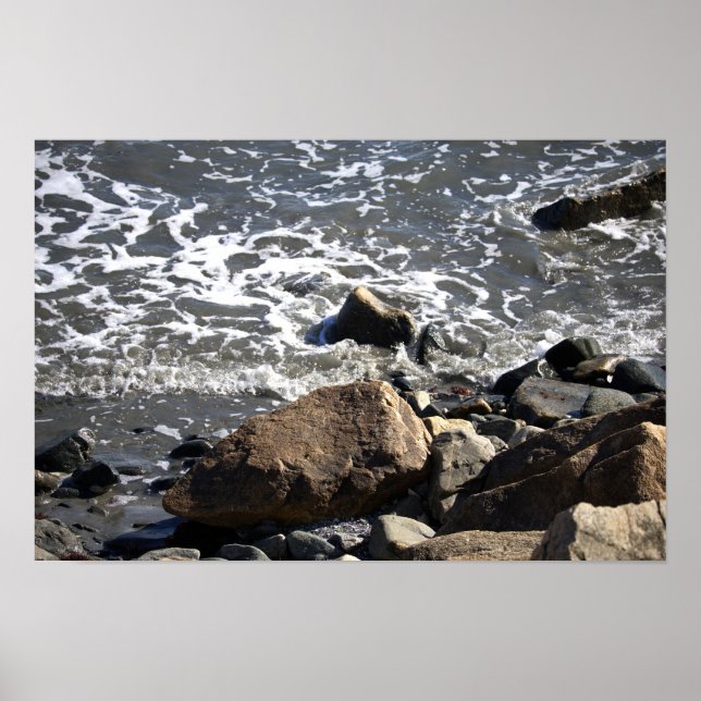 Felsen im Ozean Poster (Vorne)
