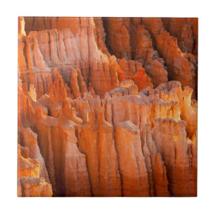 FelsenHoodoos im Morgen-Licht Fliese