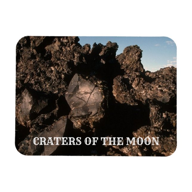 Felsformationen von Lava, Krater des Mondparks Magnet (Horizontal)