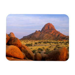 Felsige Ausläufer und Ebene, Spitzkoppe, Erongo Magnet