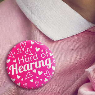 Feminine Herzen Hot Pink Weiß Schwerhörig Button
