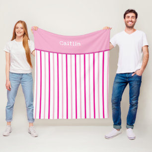 Femininer Pastellrosa Weiße Streifen Name Fleecedecke