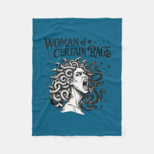 Feministische Kunst stärkt Frau mit einer gewissen Fleecedecke