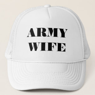 Femme de l'armée casquette