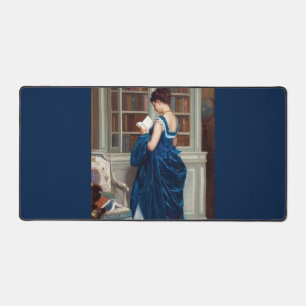 Femme élégante victorienne lisant dans une bibliot