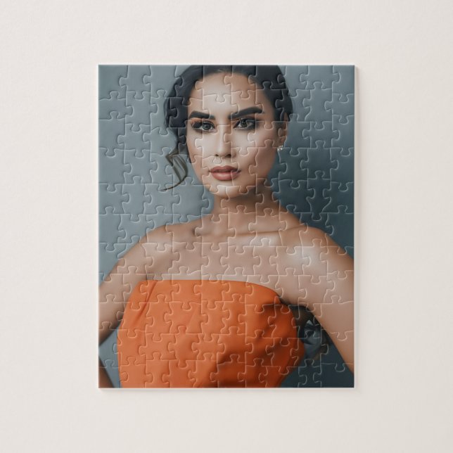 Femme magnifique dans Orange Jigsaw Puzzle (Vertical)