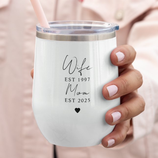 Femme Maman EST 2025 | Cadeau personnalisé minimal (Créateur téléchargé)