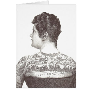 Femme victorienne tatouée 'Amour l'un l'autre'