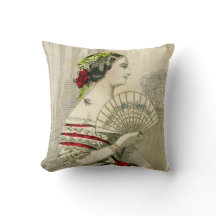 Femme victorienne vintage avec oreiller à lancer d