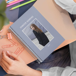 Femmes propres Photo Blue Grey mensuel 2024