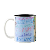 Femmes tasse intelligente de signes en mars 2018