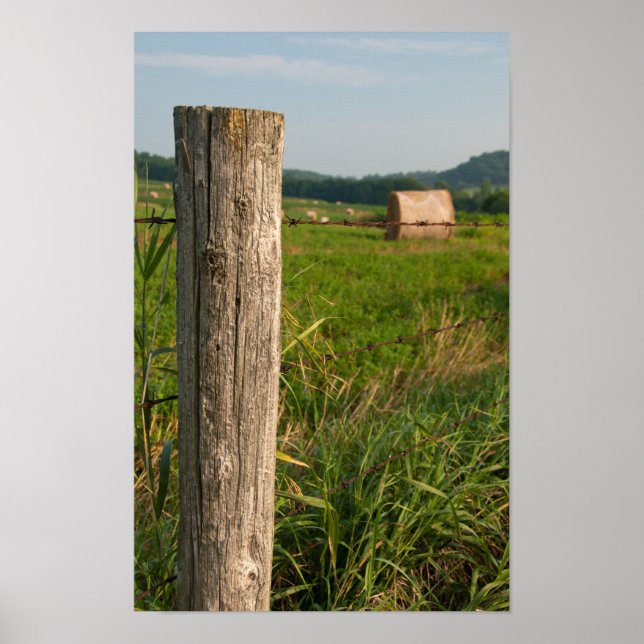 Fence Post und Hay Bales Poster (Vorne)
