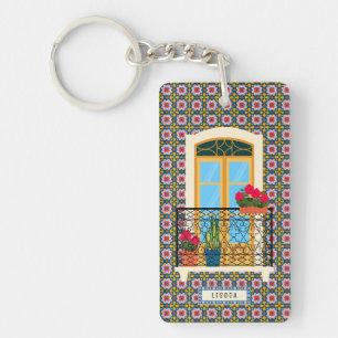 Fenêtre de la maison de Lisbonne avec plantes et c