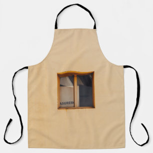 FENSTER AUS GERAHMTEM HOLZ SCHÜRZE