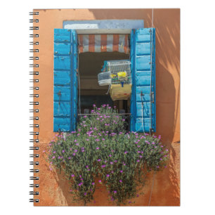 Fenster und Birdcagenotizbuch Notizblock