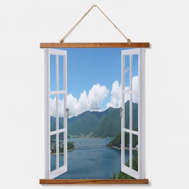 Fensteransicht See und Mauerwerk Wandteppich Mit Holzrahmen (Vorderseite)
