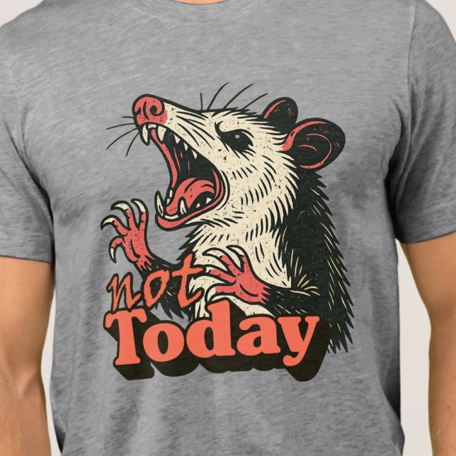 Feral Angry Possum noch nicht Typografie Tri-Blend Shirt (Make a fierce statement with this feral possum design)