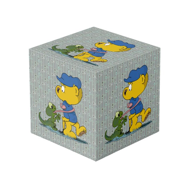 Ferald und der Baby Lizard Cube Würfel (Vorderseite Schrägansicht)