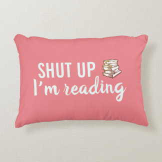 Fermer Je lis le coussin d'accent corail