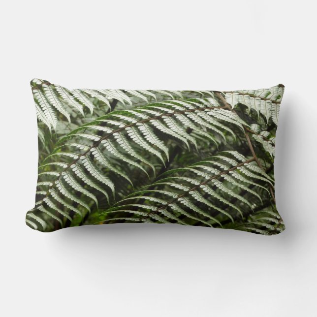 Fern Fronds II Dunkle grüne Natur Lendenkissen (Vorderseite)