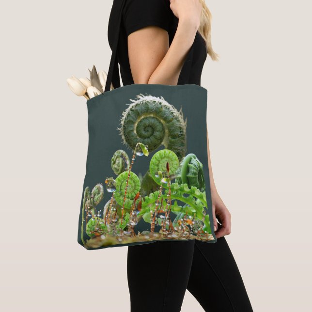Ferns - spiralling magic tasche (Von Nahem)