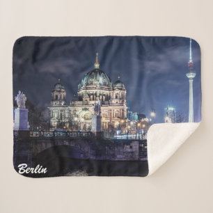 Fernsehturm und Berliner Dom in Berlin Sherpadecke