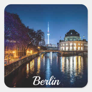 Fernsehturm und Museumsinsel in Berlin, Deutschlan Quadratischer Aufkleber
