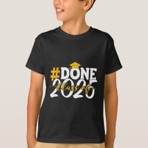 Fertige Cl 2025 für den Hochschulabschluss und den T-Shirt