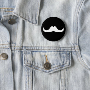 Fertigen Sie weißen Schnurrbartschwarzknopf Button