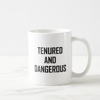 Fest angestellter und gefährlicher Lehrer lustig Kaffeetasse