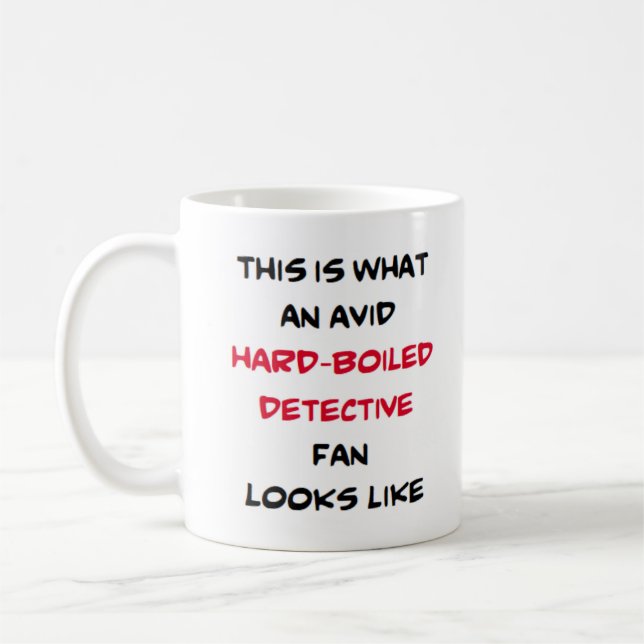 festgekochter Detektivlüfter, begeistert Kaffeetasse (Links)