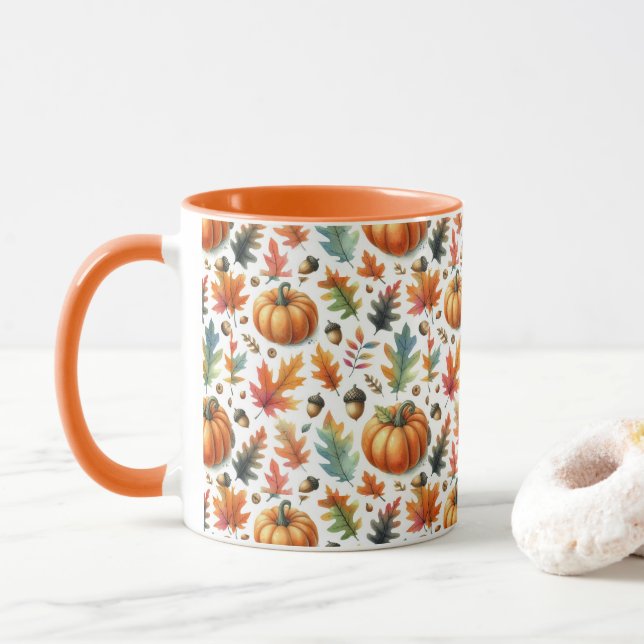Festitive Fall Pumpkins und Blätter auf Weiß Tasse (Mit Donut)