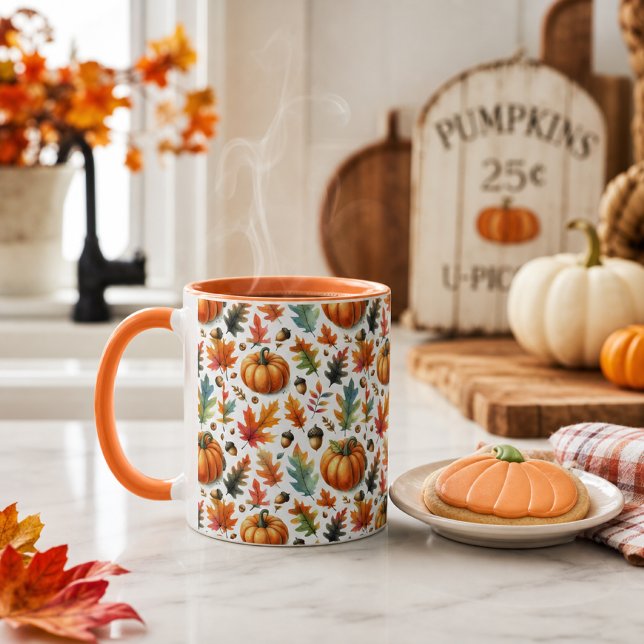 Festitive Fall Pumpkins und Blätter auf Weiß Tasse (Von Creator hochgeladen)