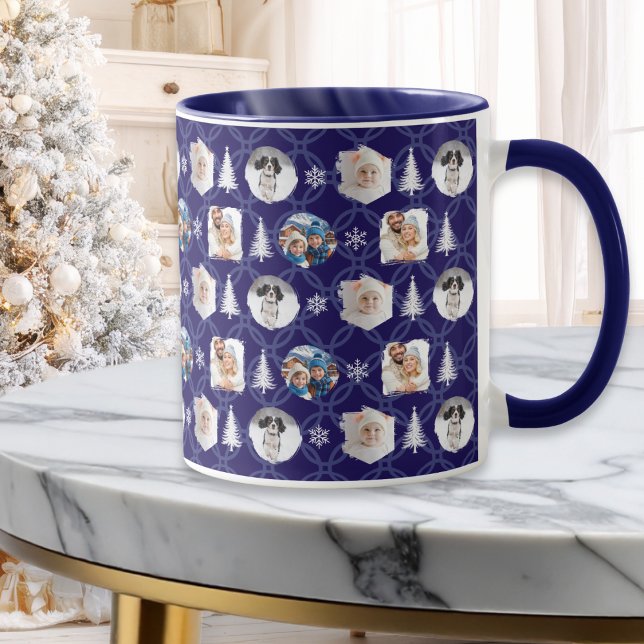 Festive 4 Photo Collage Navy Blue Christmas Tasse (A stylish dark blue mug with a collage of 4 custom photos, along with snowflakes and Christmas trees)